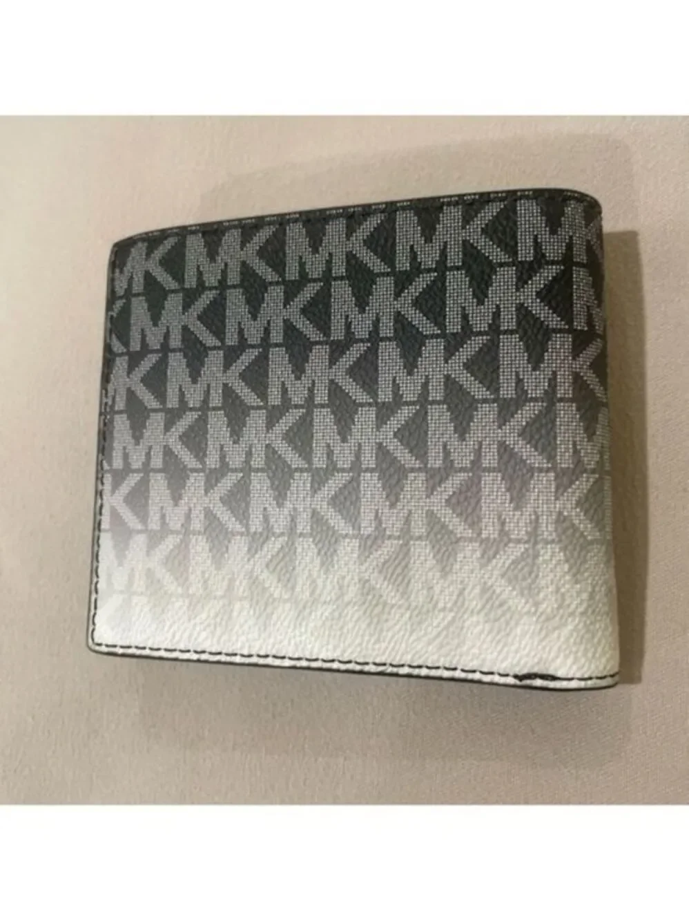 Authentic Michael Kors Men’s Bifold Wallet |Designer men’s logo classic wallet